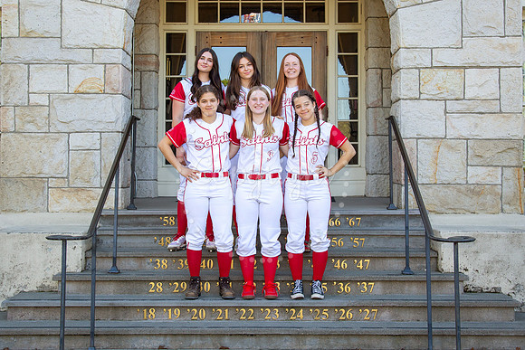 9T4A0465_Softball seniors