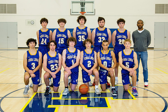9T4A0204-Varsity